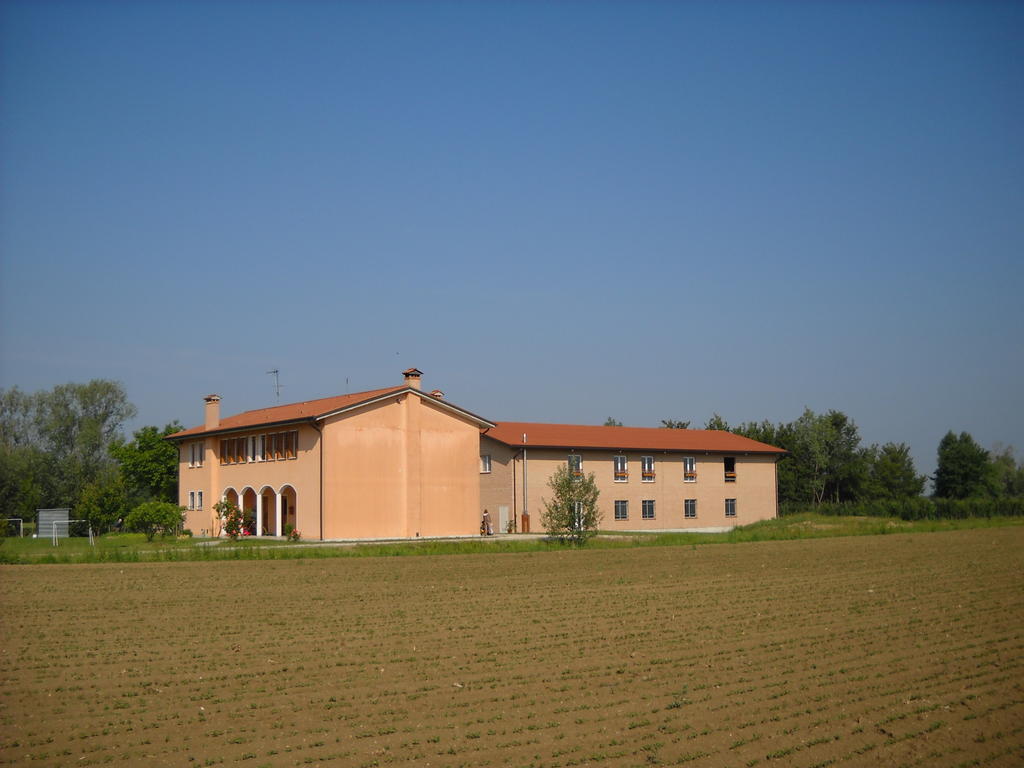 Gasthaus Agriturismo Campi Di Grano Roncade Exterior foto